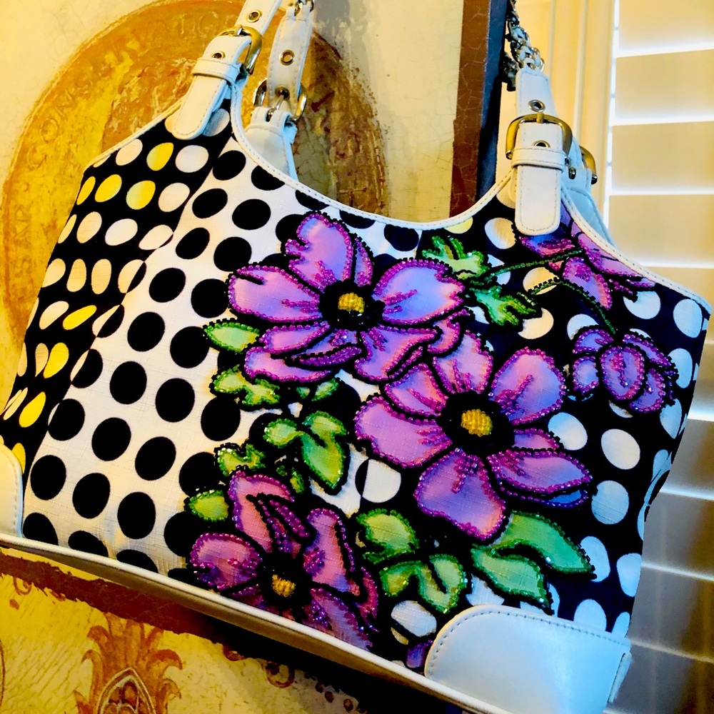 Isabella Fiore Black and White Floral Shoulder Bag
